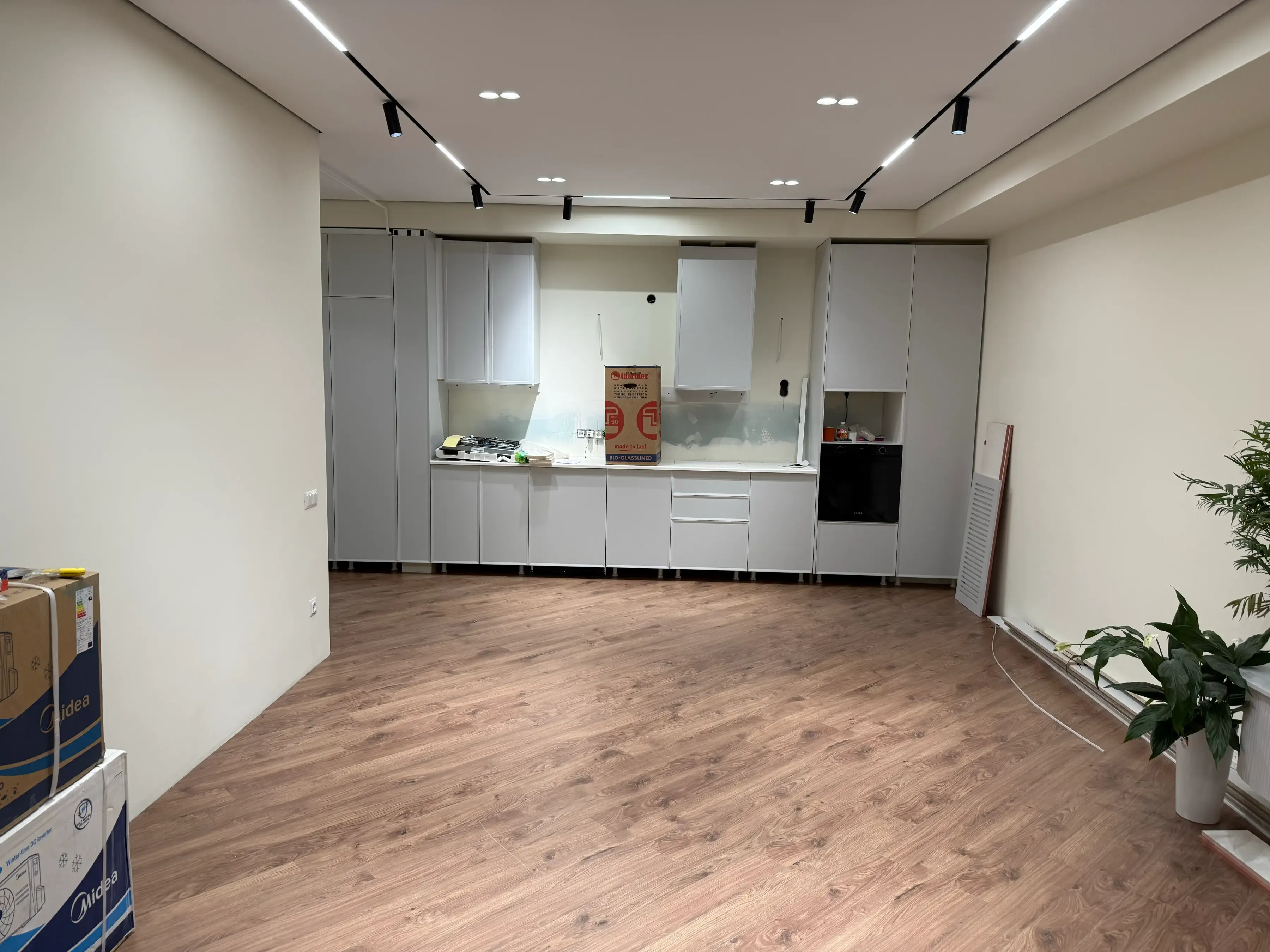 Результат генеральной уборки, фото 2 — Уборка после ремонта с параллельной сборкой мебели в ЖМ Ак-Кемев Бишкеке, ЖК Ак-Кеме, Бишкек